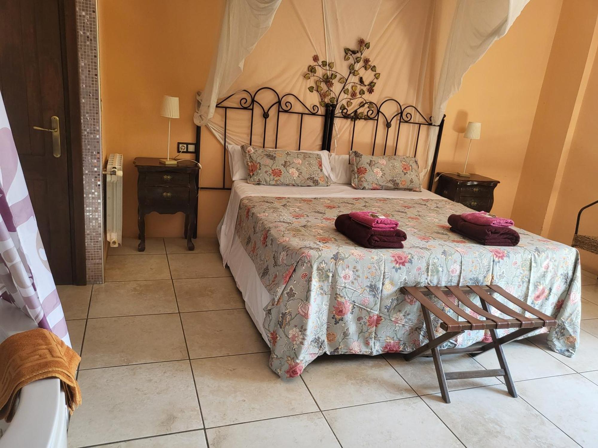 Hotel Pasteral Riu Ter La Cellera de Ter Luaran gambar