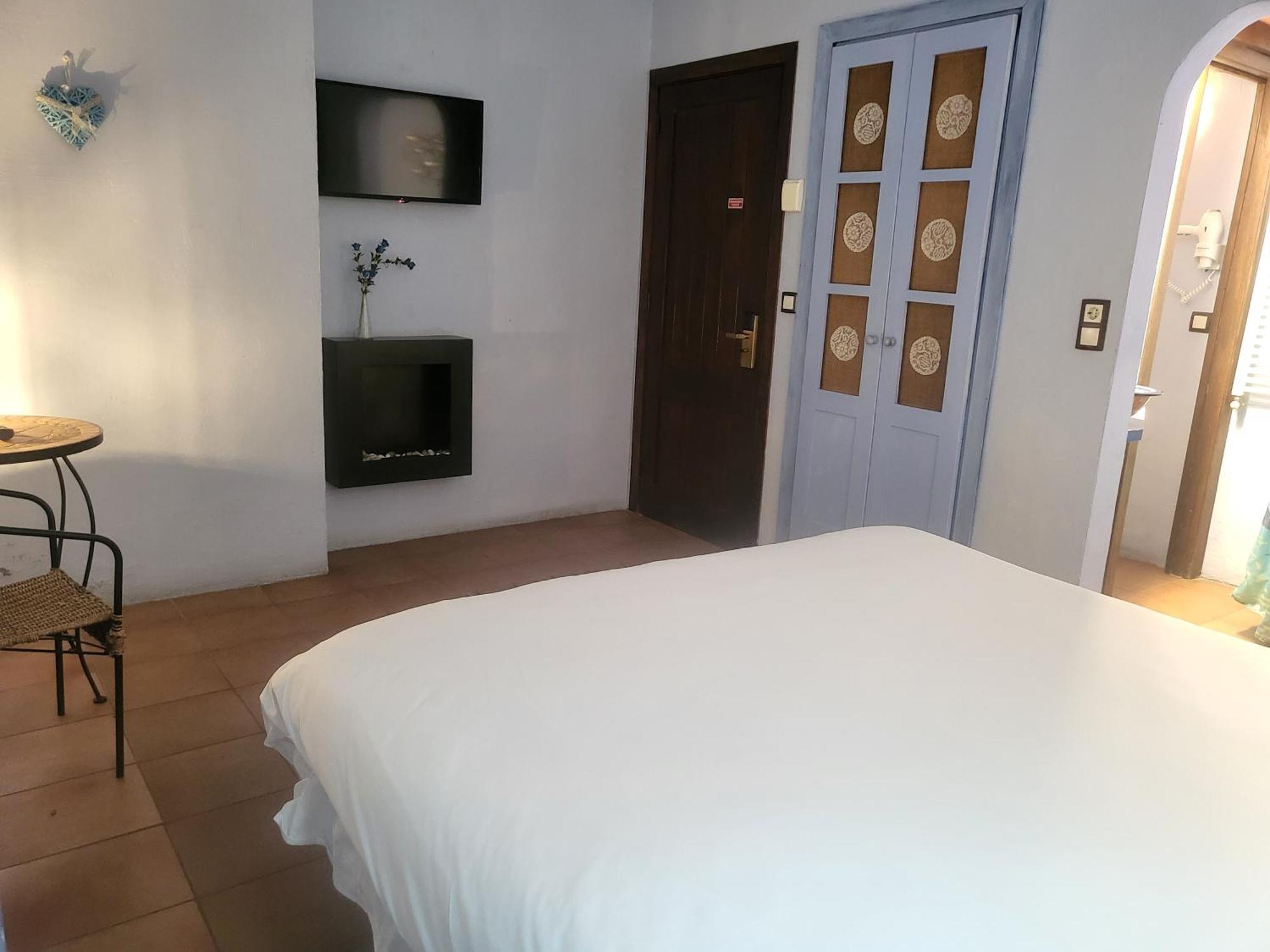 Hotel Pasteral Riu Ter La Cellera de Ter Luaran gambar